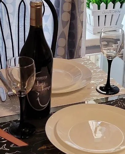 Old Center Ekaterininskaya 39 *